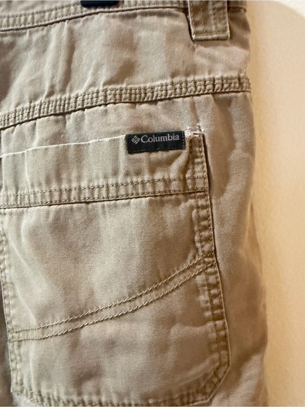 Columbia Ultimate ROC Men’s Cargo Shorts 38 Khaki Tan Omni-Shield 11” Cotton